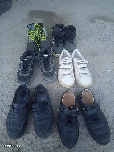 Эркектердин кроссовкасы, 36, Adidas, Колдонулган, түсү - Кара — 1