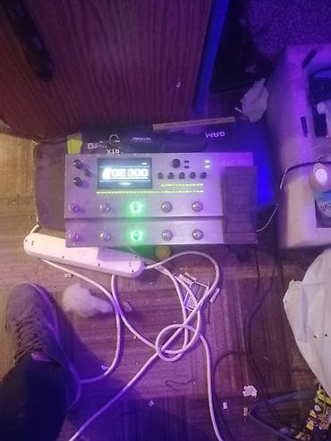 Продам гитарный процессор Mooer GE 300. В отличном состоянии. В него