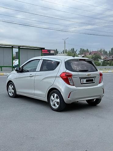 chery arizzo: Chevrolet Spark: 2017 г., 1 л, Автомат, Газ, Хэтчбэк — 6
