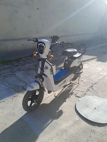 dio 27: Электроскутер XINJITU (белый) - Компактный городской электроскутер с — 2