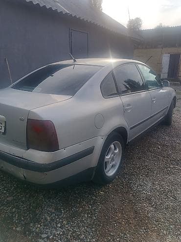 Транспорт: Volkswagen Passat: 2000 г., 1.8 л, Механика, Бензин, Седан — 2
