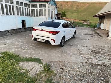super soco: Kia Rio: 2018 г., 1.6 л, Механика, Бензин, Хэтчбэк — 8