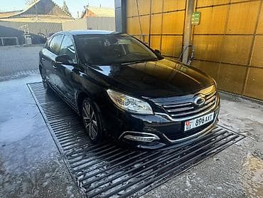 bmw g90: GAC Trumpchi GA5 (емблема GAC), черный седан бизнес-класса. Кузов и — 5