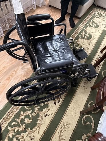 инвалит: Инвалидная коляска Medline, ручная - Тип: механическая (самоходная/с — 4