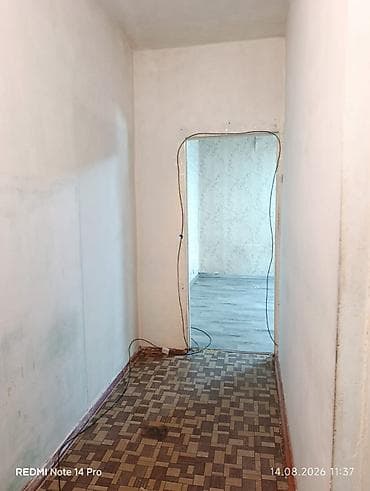 по ленинское: 1 комната, 35 м², ул. Московская / Уметалиева 105 серия, 1 этаж, Требуется ремонт — 9