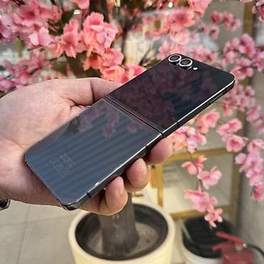 cs 55 plus: Samsung Galaxy Z Flip 5, Б/у, 512 ГБ, цвет - Черный, 1 SIM, eSIM — 5