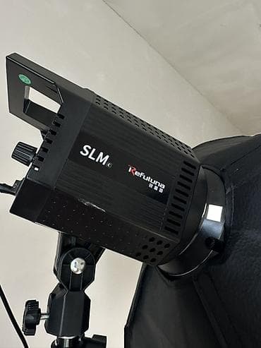 свет для студии: Комплект студийного света для фото/видео. Состав: - 2 стойки-штатива — 4