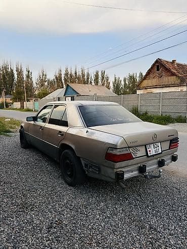 светящийся значок скания: Mercedes-Benz W124: 1992 г., 2.2 л, Автомат, Бензин, Седан — 3