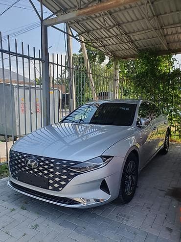 byd e2 2022: Hyundai Grandeur: 2021 г., Автомат, Бензин, Фастбек — 4