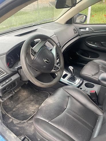 BYD E5: 2020 г., Автомат, Седан — 3