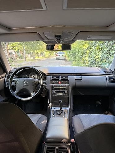 сибирия: Mercedes-Benz E-Class: 1999 г., Автомат, Бензин — 9