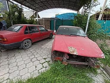 Volvo: Volvo : 1990 г., 2.3 л, Механика, Седан — 2