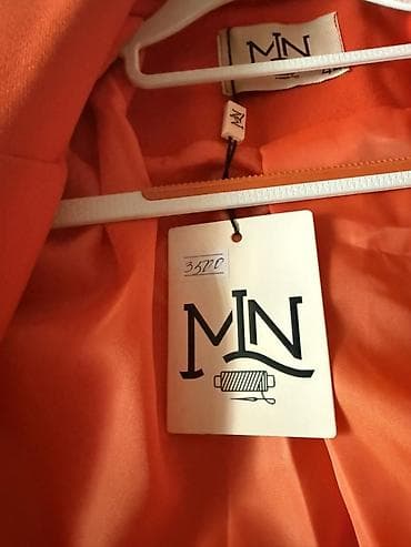 Платья: Женское пальто MN, ярко-оранжевое - Двубортный крой с четырьмя — 2