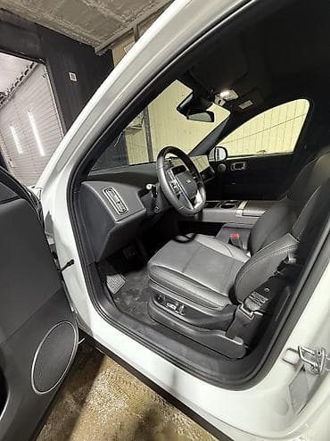 Транспорт: Lixiang L6: 2024 г., 1.5 л, Гибрид — 8