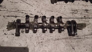 кулиса механика: Mitsubishi Space Gear Ось коромысел, Мицубиси Спейс Гир ось коромысел — 1