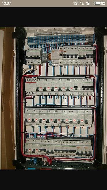 lg flatron: Электрик | Демонтаж электроприборов, Монтаж выключателей, Монтаж проводки 3-5 лет опыта — 1
