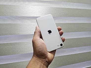 apple iphone se: IPhone SE, Б/у, 64 ГБ, Белый, Защитное стекло, 76 % — 2