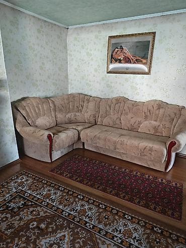 диван угловой: Угловой мягкий диван с обивкой из велюровой ткани бежево-песочного — 4