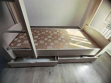 third edition solution: Двухъярусная детская кровать, Б/у, ЛДСП, цвет - Бежевый — 1