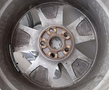 титаны 15: Литые Диски R 17 Toyota, отверстий - 5 — 3