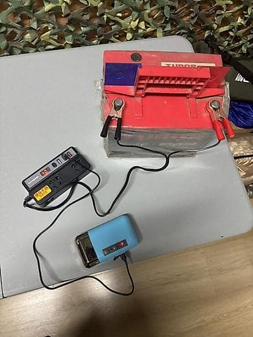 в связи с: Портативная зарядная станция/инвертор для 12‑В аккумулятора - — 3