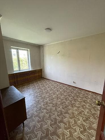 Продажа квартир: 2 комнаты, 65 м², 3 этаж, Старый ремонт — 4