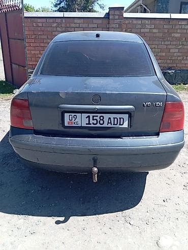2 9 тди: Volkswagen Passat: 1999 г., 2.5 л, Кол менен иштөөчү, Дизель, Седан — 1
