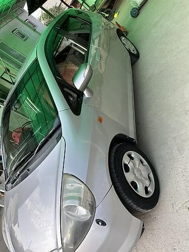 fit 2012: Honda Fit: 2002 г., 1.3 л, Автомат, Бензин, Хэтчбэк — 2