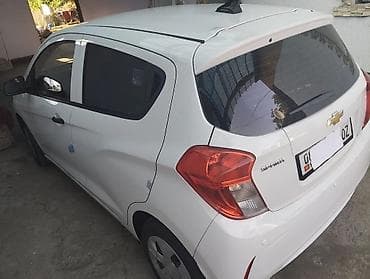 mini ev: Chevrolet Spark: 2018 г., 0.1 л, Автомат, Бензин, Хэтчбэк — 3