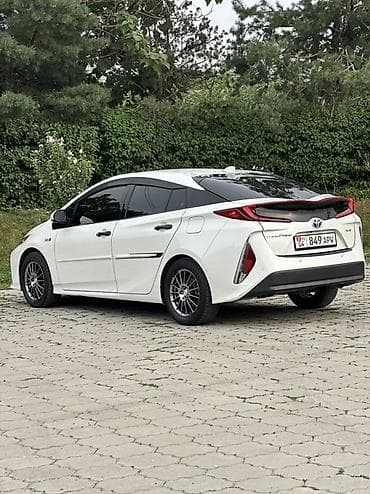 Унаа: Toyota Prius: 2017 г., 1.8 л, Автомат, Гибрид, Лифтбек — 7