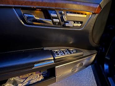 вдоль реки: Mercedes-Benz S-class AMG: 2006 г., Автомат, Бензин, Седан — 8