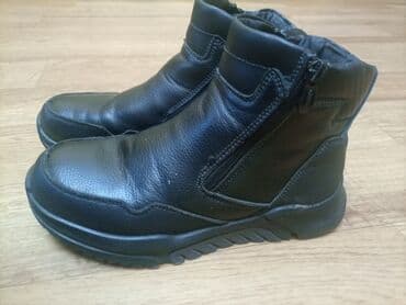 Ботинки демисезонные ботинки на мальчика. Б/уно состояние очень