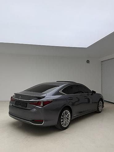 v klass: Lexus ES: 2020 г., Гибрид, Седан — 4
