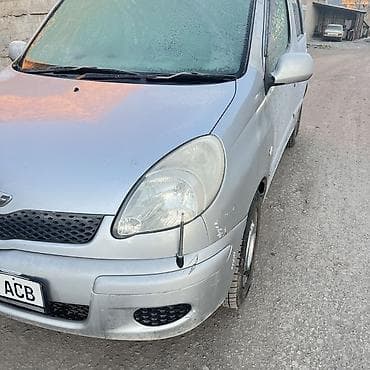 etari 700: Toyota Funcargo: 2003 г., Минивэн — 3