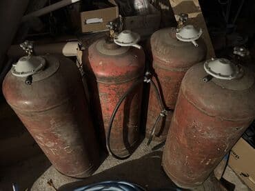 пивное оборудование для розлива пива цена: Продаются 4 газбалона по 50литров, готовые к эксплуатации, после — 5