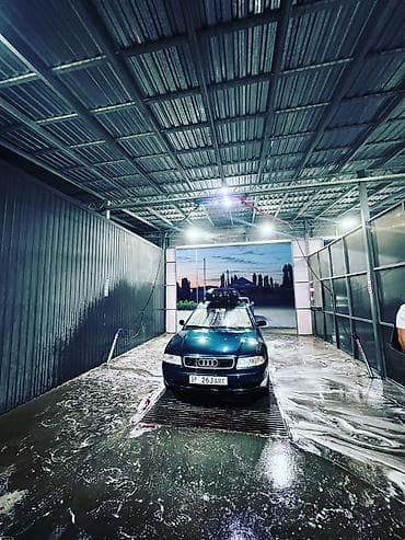 highlander 2012: Audi A4: 1995 г., 1.8 л, Механика, Бензин, Седан — 1