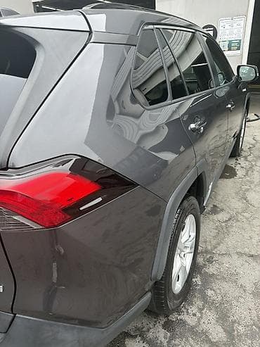 step 2: Toyota RAV4: 2019 г., 2.5 л, Автомат, Бензин, Кроссовер — 8