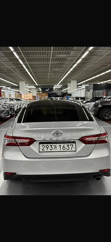 Toyota Camry: 2019 г., 2.5 л, Автомат, Бензин, Седан — 4