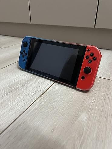 gta 5: Nintendo Switch с коробкой - Цвет Joy‑Con: неоново‑красный и — 3