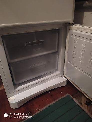 xbox 3 0: Холодильник Indesit, Б/у, Двухкамерный, De frost (капельный) — 5