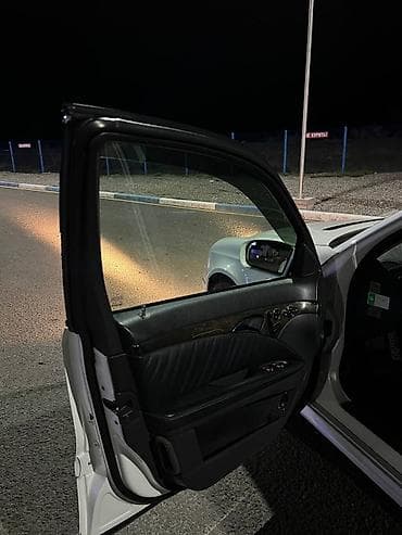 ом: Mercedes-Benz E-Class: 2004 г., 5 л, Автомат, Бензин, Седан — 8