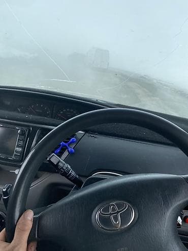 Toyota: Toyota Voxy: 2002 г., 2 л, Автомат, Бензин, Минивэн — 3