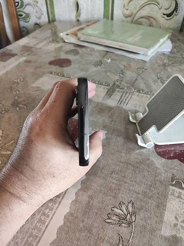 macbook i9: Samsung Galaxy S23, Б/у, 256 ГБ, цвет - Черный, 2 SIM, eSIM — 6