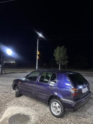 Продажа авто: Volkswagen Golf: 1995 г., 1.6 л, Бензин — 7
