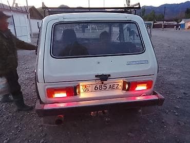 для стойки: ВАЗ (ЛАДА) 2121 (4x4): 1990 г., 1.7 л, Механика, Внедорожник — 2
