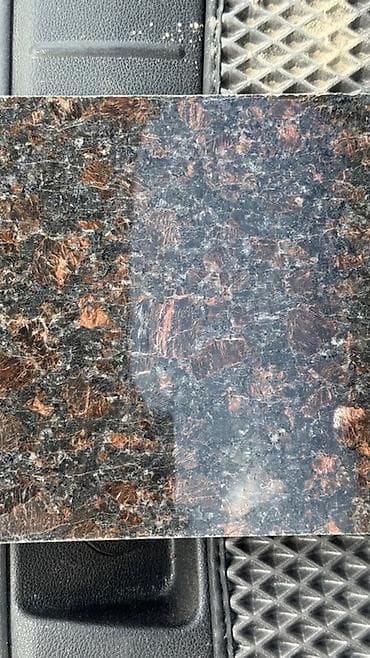 кристалы: Жаңы, Өлчөмү: 600 × 1200 мм, Кара, Орнотуу, Акысыз чыгуу, Кепилдиги — 1