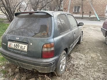 subaru outback 2008: Nissan March: 2000 г., Хэтчбэк — 4