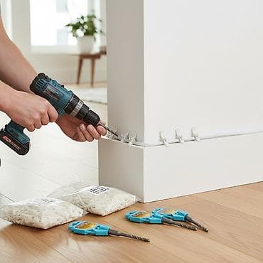 Клипсы/анкеры для крепления кабеля и набор сверл - Пластиковые клипсы