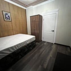 квартира долгосрочный: 4 бөлмө, Менчик ээси, Чогуу жашоо менен, Толугу менен эмереги бар — 1