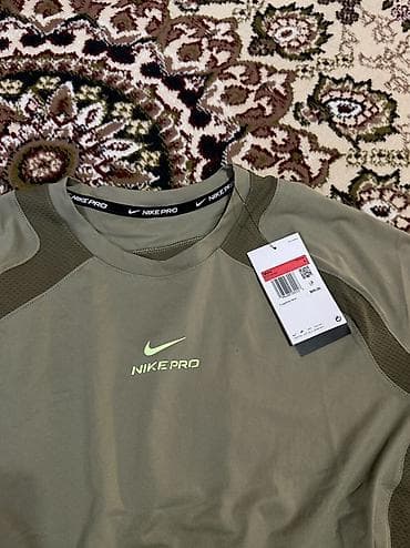 синие джинсы: Nike Pro Training Men's Dri-FIT ADV Short-Sleeve Top Заказал себе с — 4